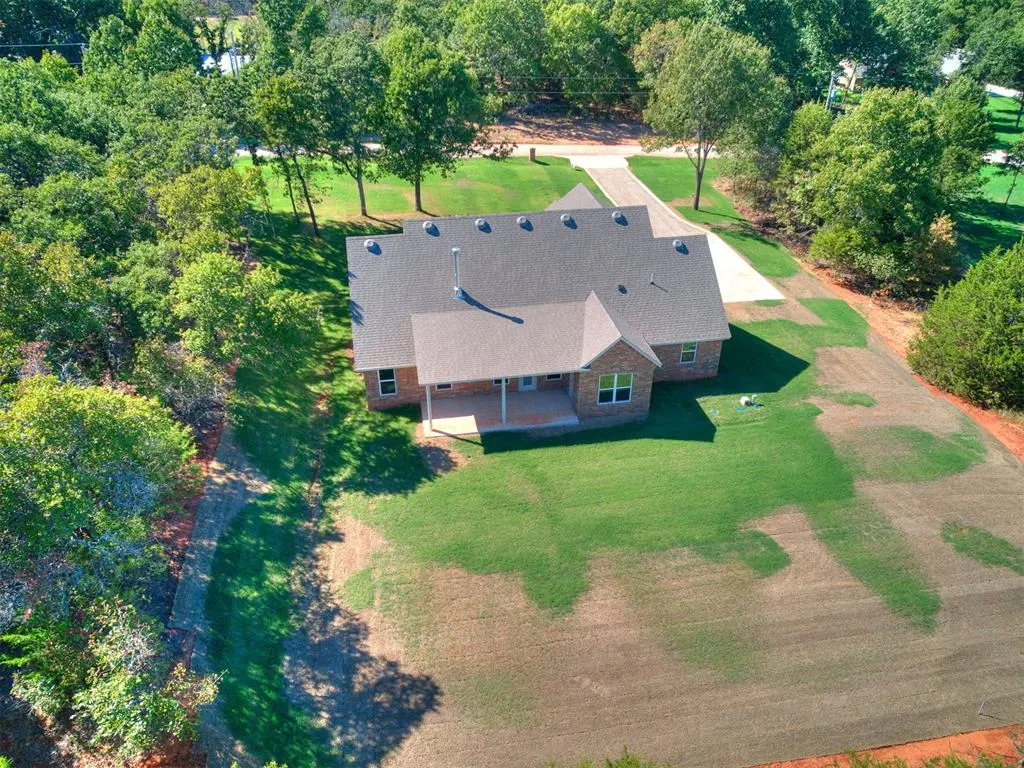 Photo 42 — 990614 Hickory Grove Trail, Harrah, OK 73045