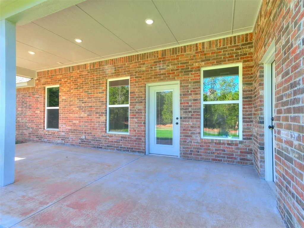 Photo 43 — 990614 Hickory Grove Trail, Harrah, OK 73045
