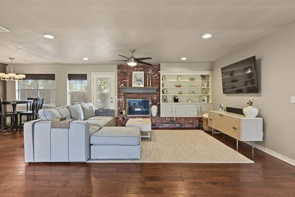 Photo 3 — 2709 NW 58th Place, Oklahoma City, OK 73112