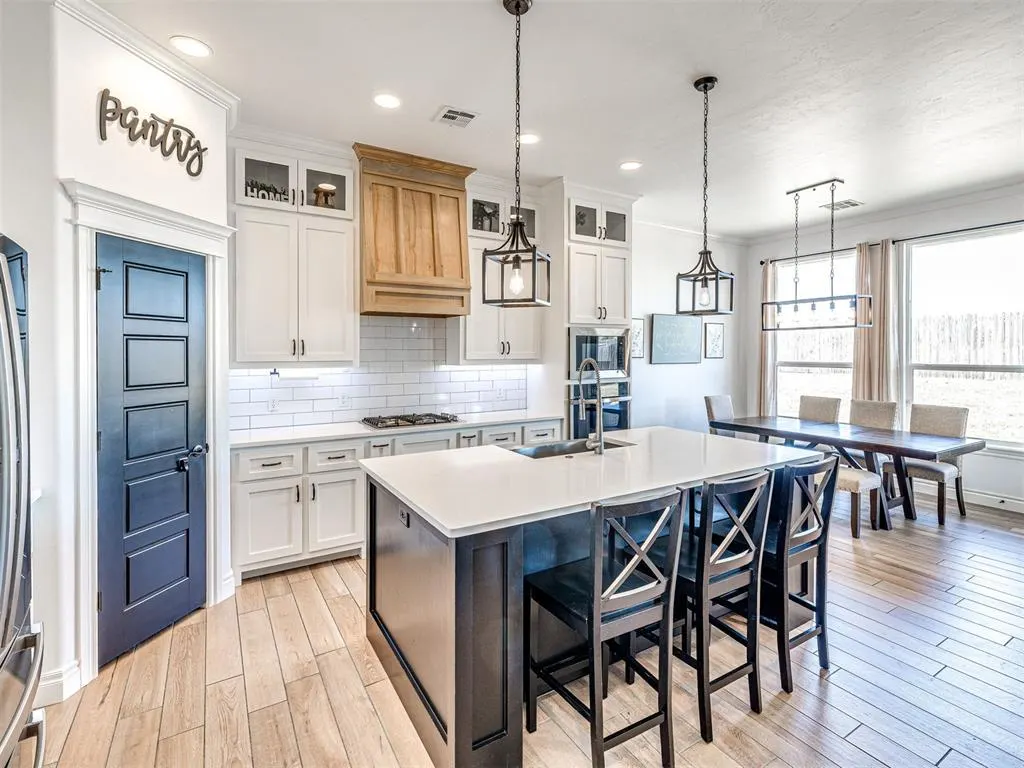 Photo 8 — 1407 Presidio Drive, Norman, OK 73072