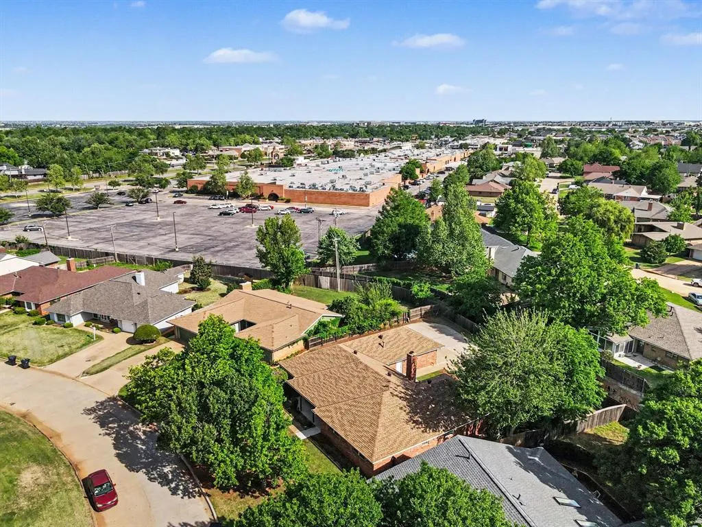 Photo 5 — 2813 NW 117th Street, Oklahoma City, OK 73120
