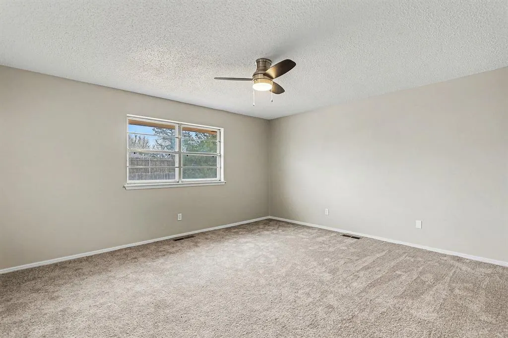 Photo 23 — 2813 NW 117th Street, Oklahoma City, OK 73120