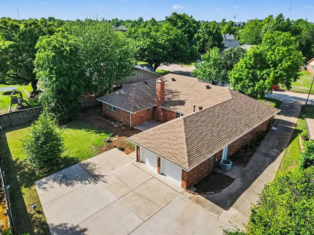 Photo 42 — 2813 NW 117th Street, Oklahoma City, OK 73120