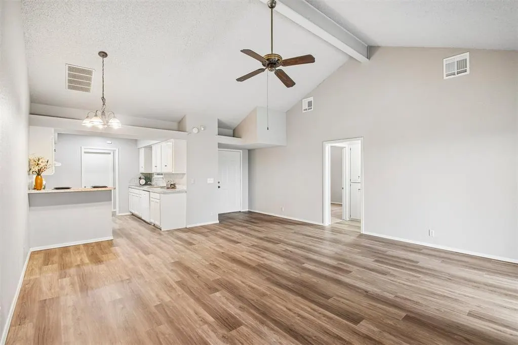 Photo 6 — 605 NW 121st Terrace, Oklahoma City, OK 73114