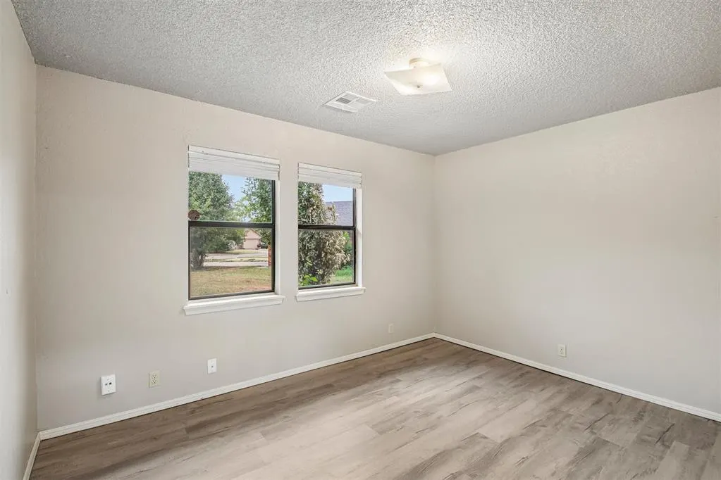 Photo 17 — 605 NW 121st Terrace, Oklahoma City, OK 73114