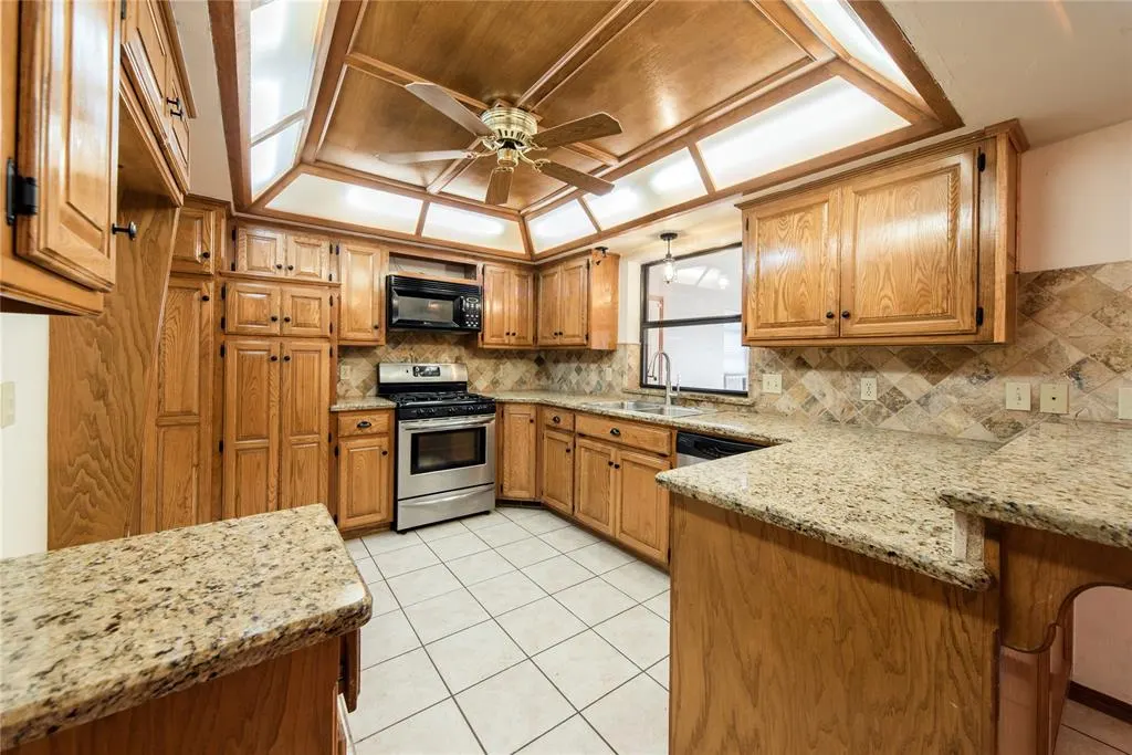 Photo 12 — 2900 Jannas Trail, Edmond, OK 73012