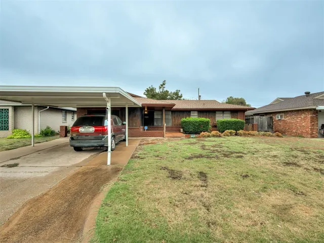Photo 2 — 2609 SW 63rd Place, Oklahoma City, OK 73159