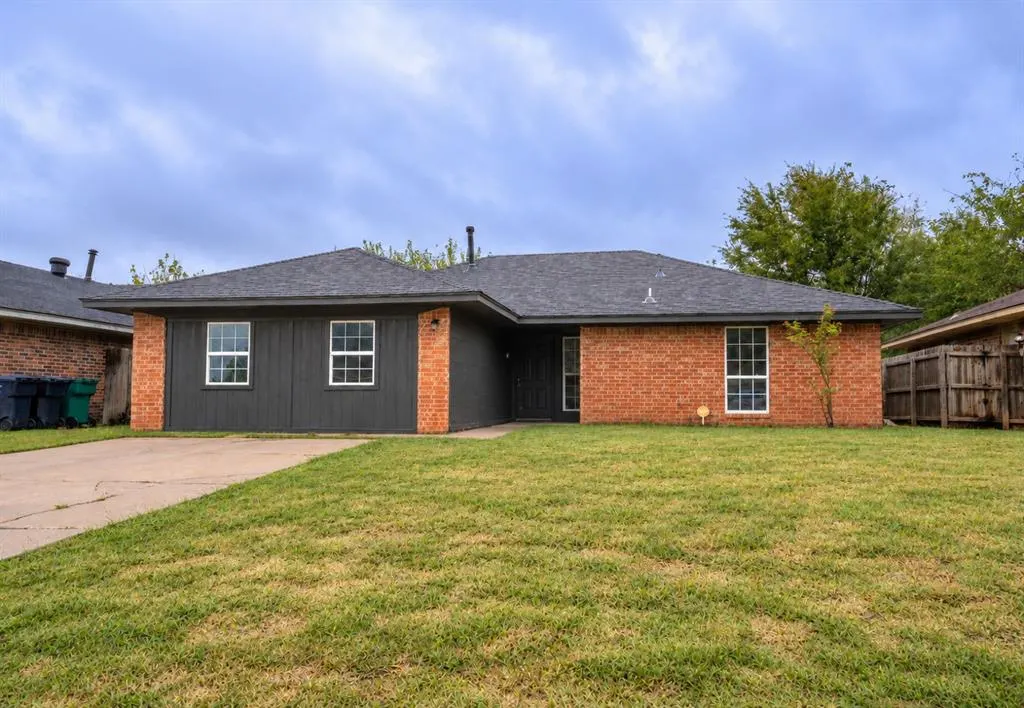 Front exterior — 833 NW 115th Street, Oklahoma City, OK 73114