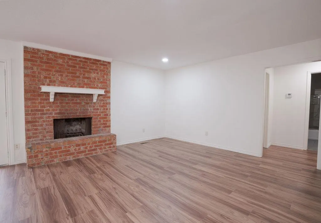 Photo 3 — 833 NW 115th Street, Oklahoma City, OK 73114