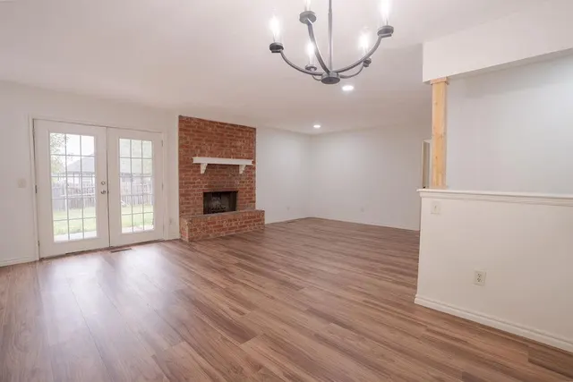 Photo 8 — 833 NW 115th Street, Oklahoma City, OK 73114