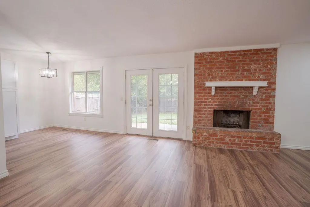 Photo 9 — 833 NW 115th Street, Oklahoma City, OK 73114