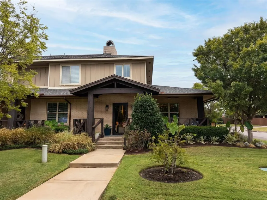 Front exterior — 2228 Vineyard Boulevard, The Village, OK 73120
