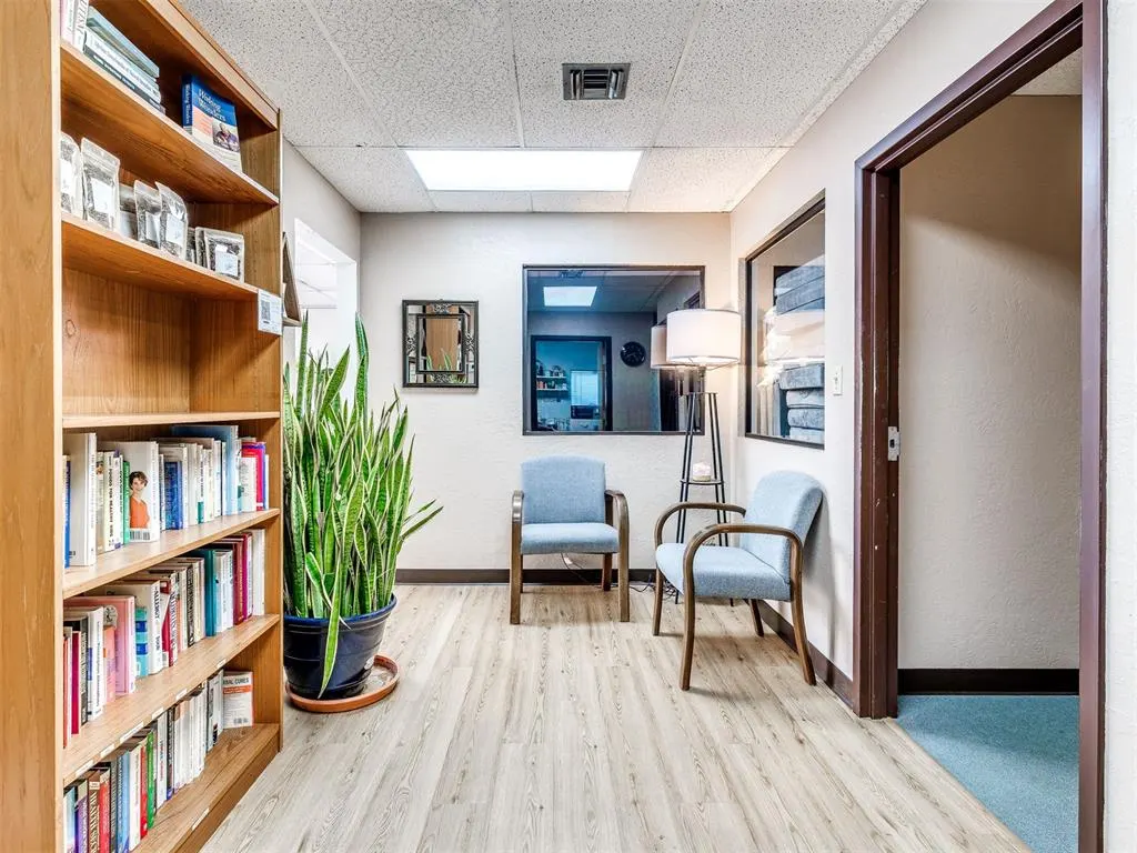 Photo 9 — 626 W Kansas Avenue, Chickasha, OK 73018