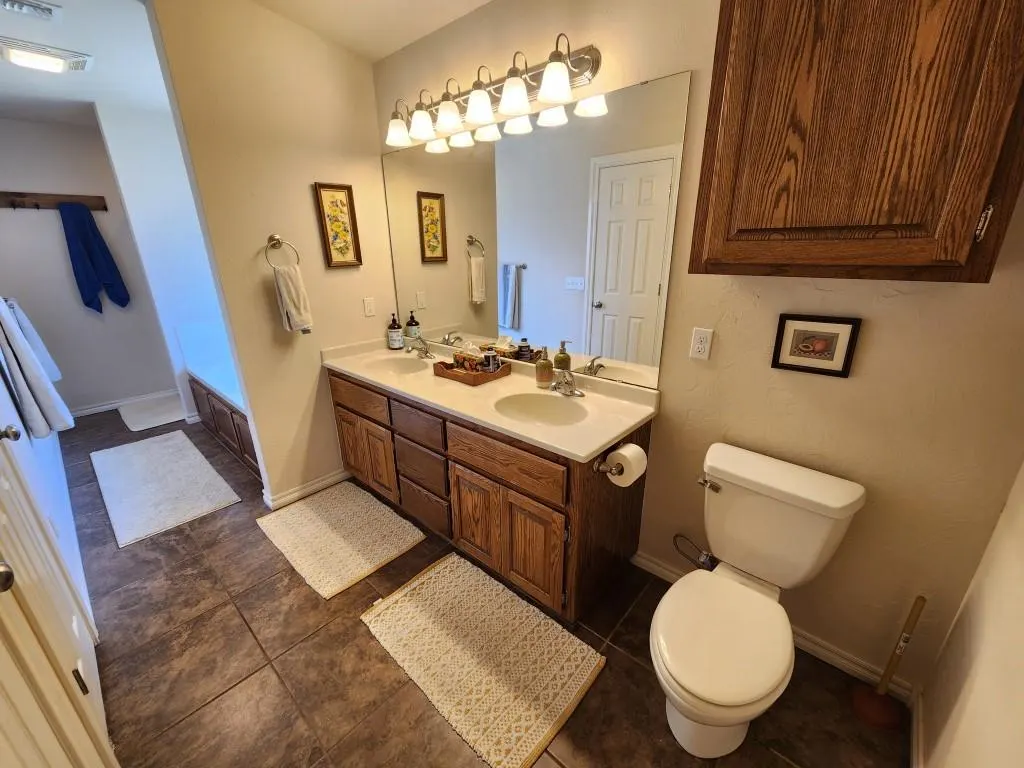 Photo 13 — 3025 White Tail Drive, Altus, OK 73521