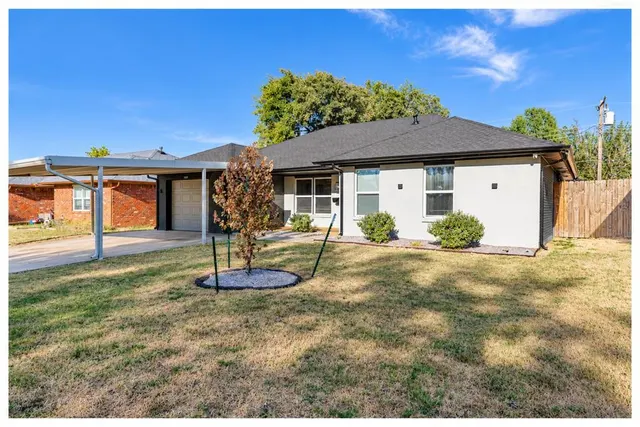 Photo 2 — 10908 N McKinley Avenue, Oklahoma City, OK 73114