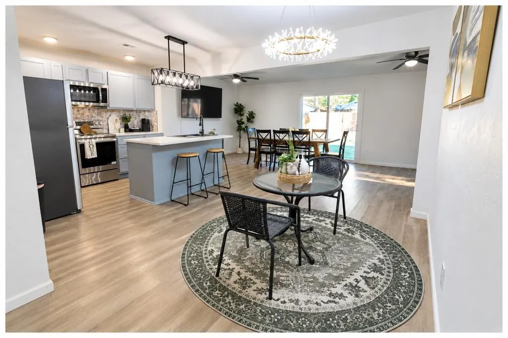Photo 7 — 10908 N McKinley Avenue, Oklahoma City, OK 73114