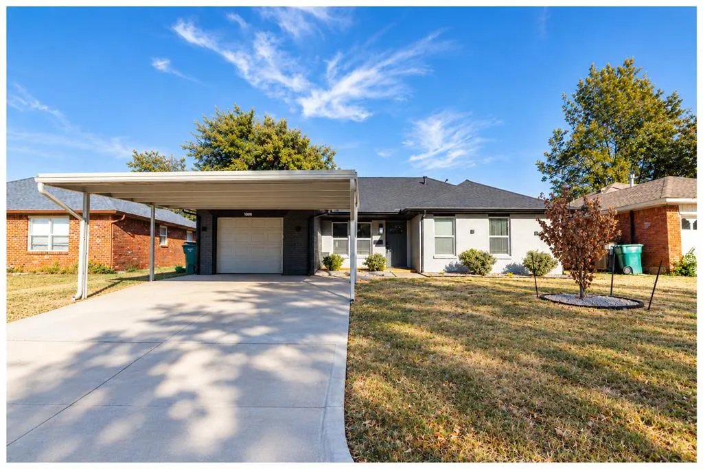 Photo 12 — 10908 N McKinley Avenue, Oklahoma City, OK 73114