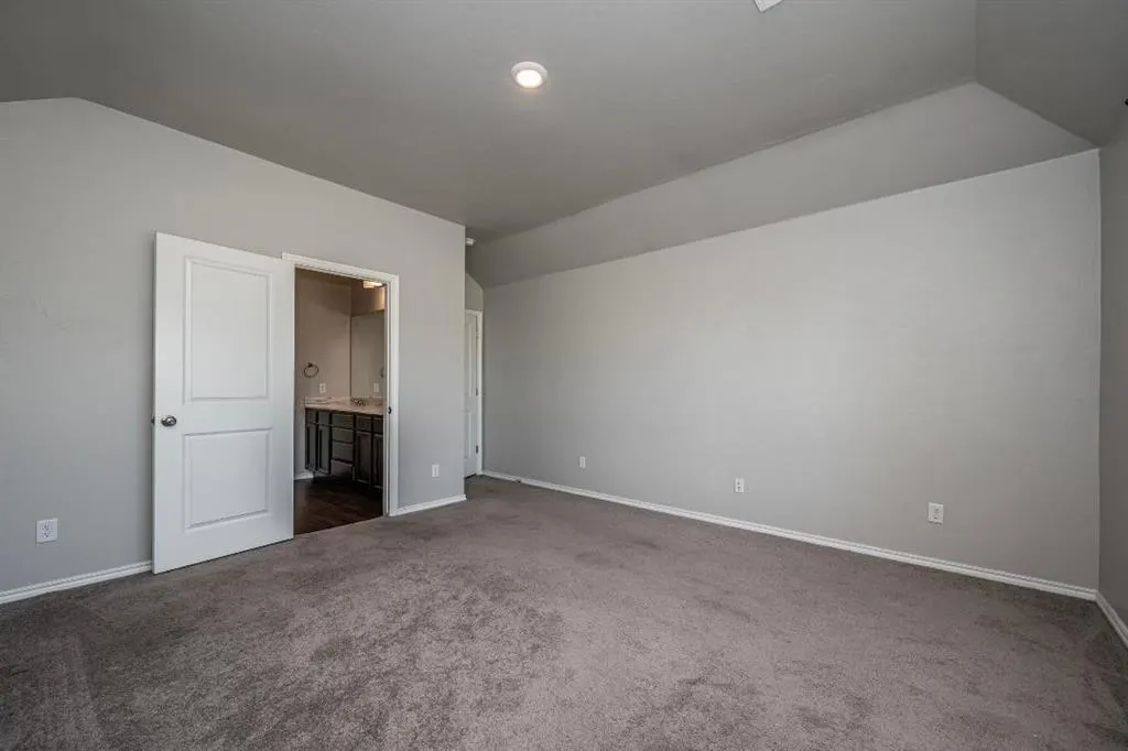Photo 18 — 1281 Lakeview Drive, Edmond, OK 73034