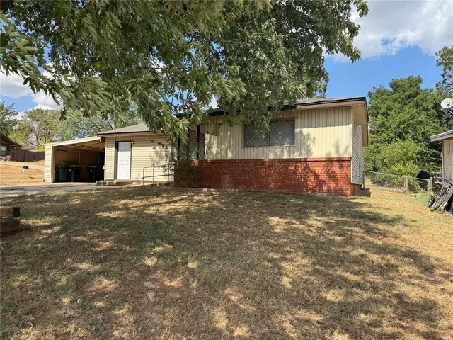 Photo 2 — 517 W Polk Street, Purcell, OK 73080