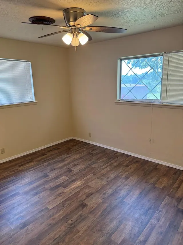 Photo 3 — 517 W Polk Street, Purcell, OK 73080