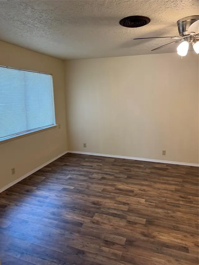 Photo 8 — 517 W Polk Street, Purcell, OK 73080