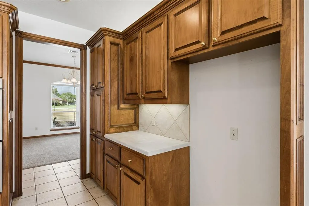 Photo 13 — 12 NW Ashbury Way, Lawton, OK 73505