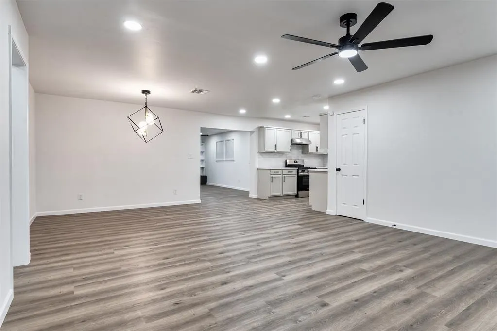Photo 4 — 2521 N Redmond Avenue, Oklahoma City, OK 73127