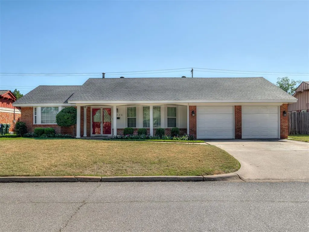 Front exterior — 2724 Kerry Lane, Oklahoma City, OK 73120