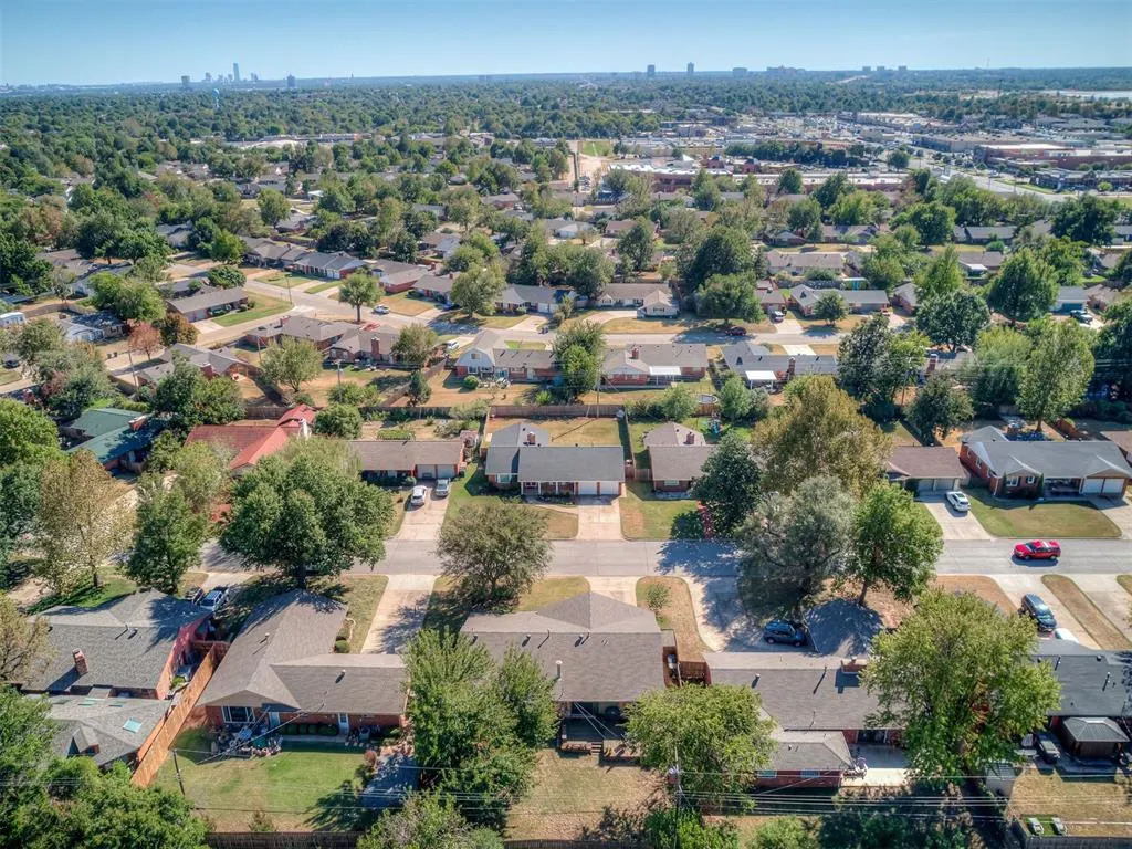 Photo 40 — 2724 Kerry Lane, Oklahoma City, OK 73120