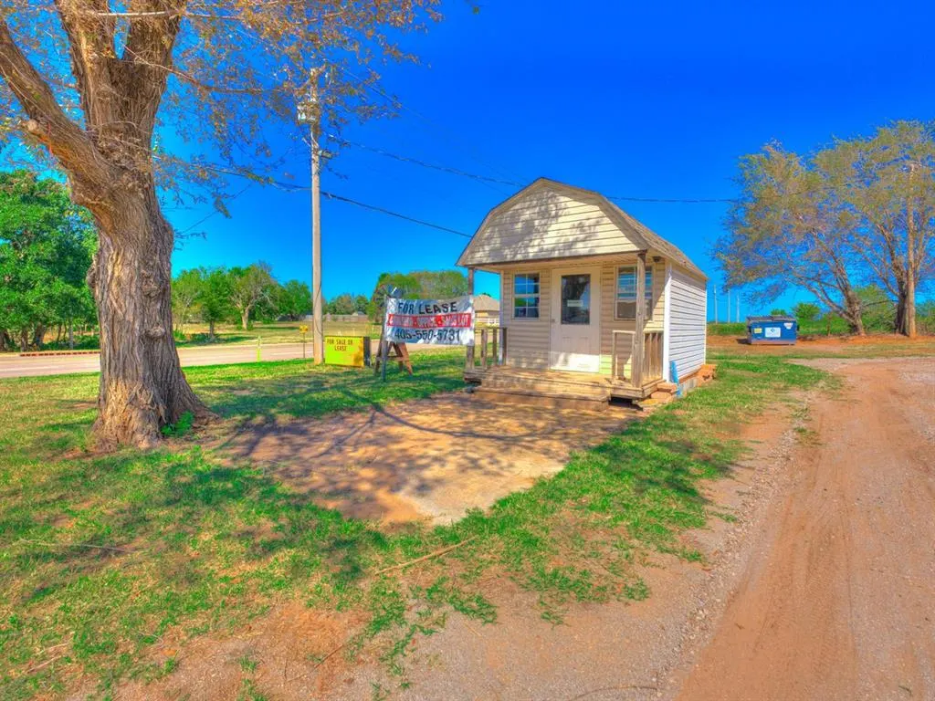 Photo 8 — 3412 S Division Street, Guthrie, OK 73044