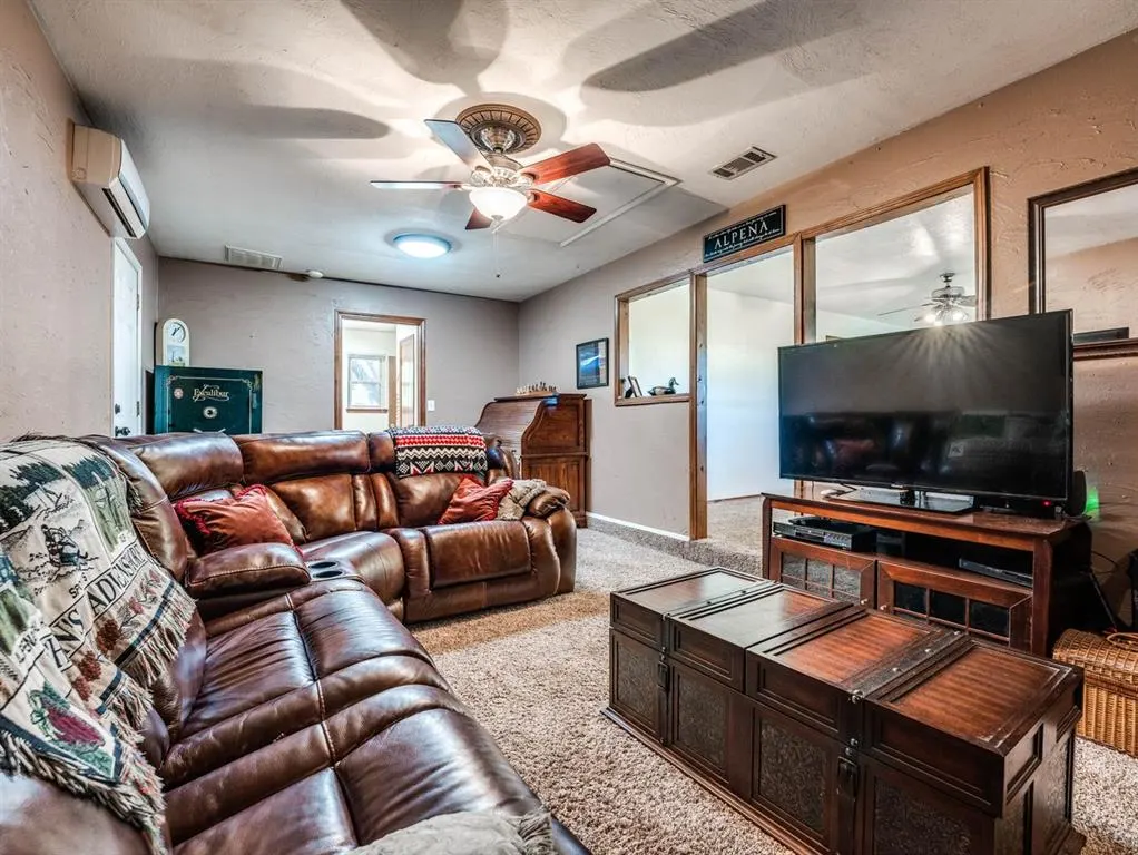 Photo 22 — 3412 S Division Street, Guthrie, OK 73044