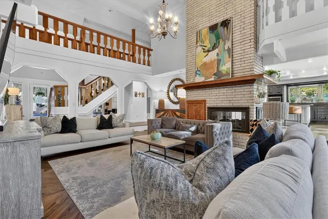 Photo 3 — 11213 Greenbriar Chase, Oklahoma City, OK 73170