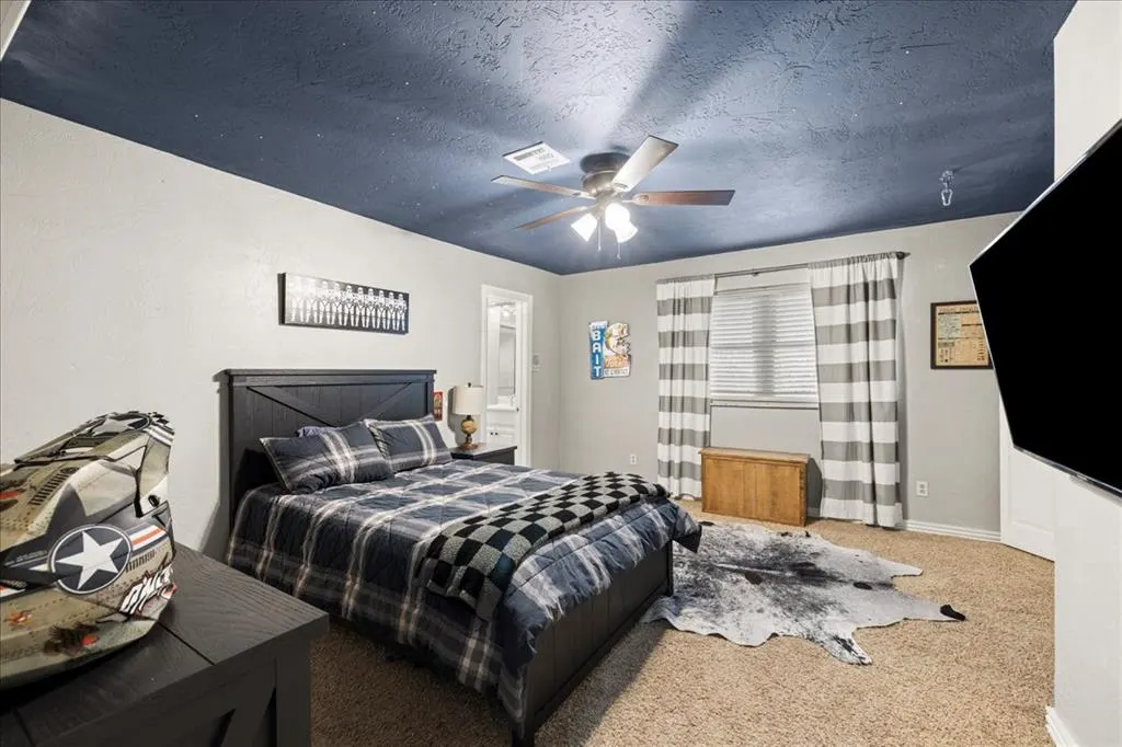 Photo 15 — 11213 Greenbriar Chase, Oklahoma City, OK 73170