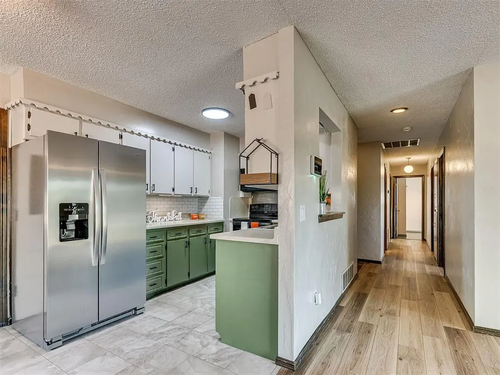 Photo 21 — 208 N Briarwood Street, Yukon, OK 73099