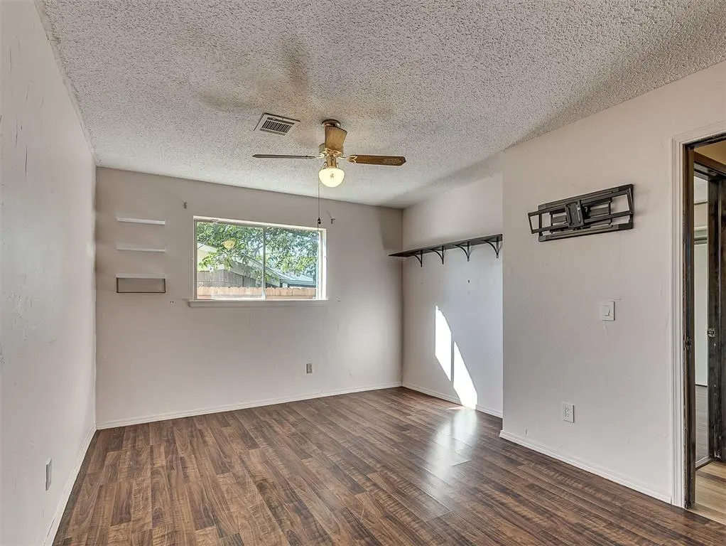 Photo 25 — 208 N Briarwood Street, Yukon, OK 73099