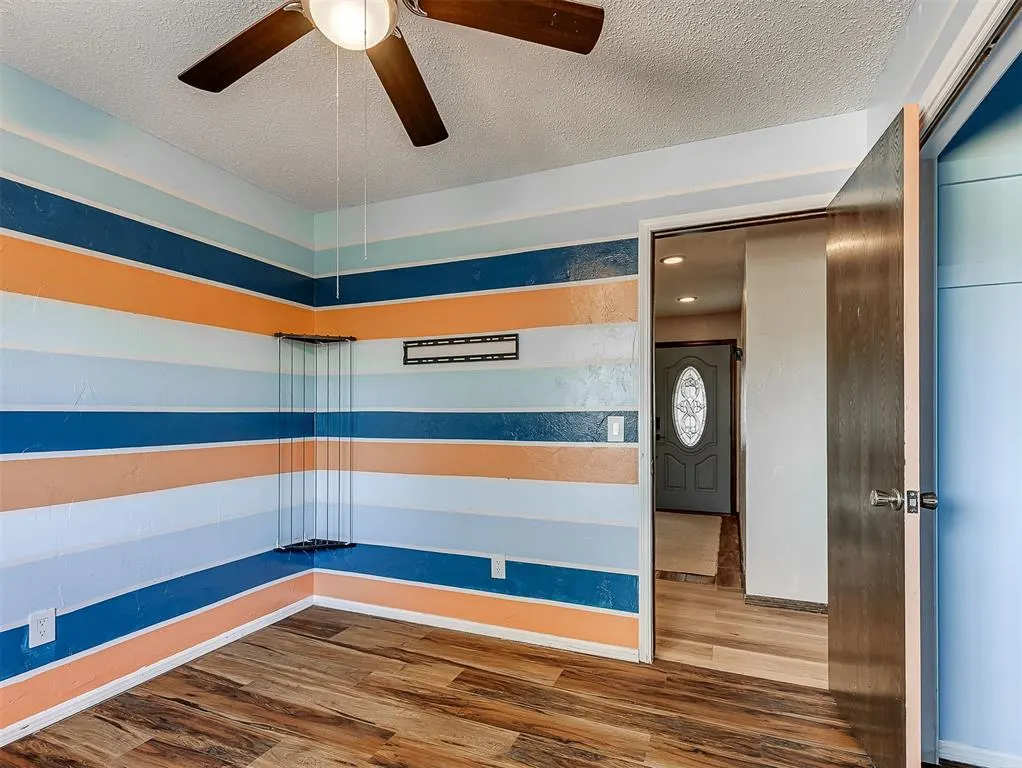 Photo 37 — 208 N Briarwood Street, Yukon, OK 73099