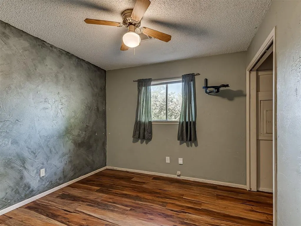 Photo 38 — 208 N Briarwood Street, Yukon, OK 73099