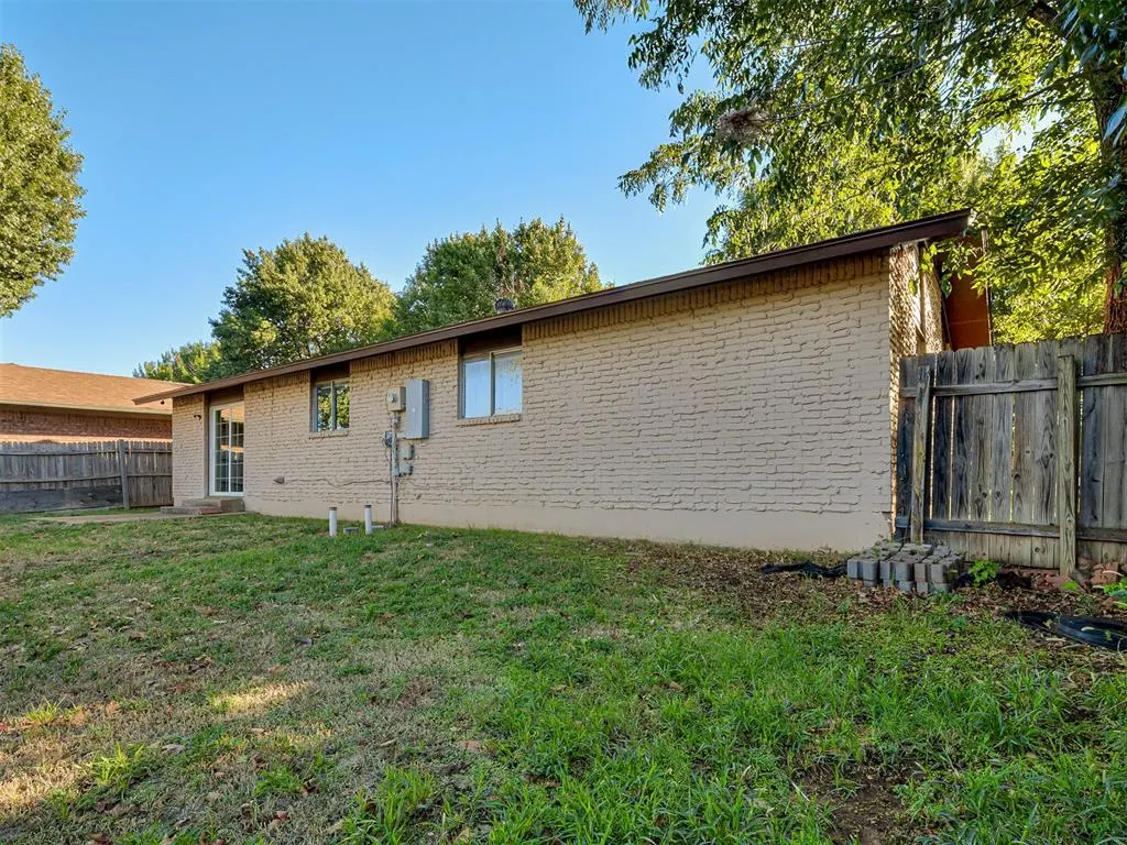 Photo 46 — 208 N Briarwood Street, Yukon, OK 73099