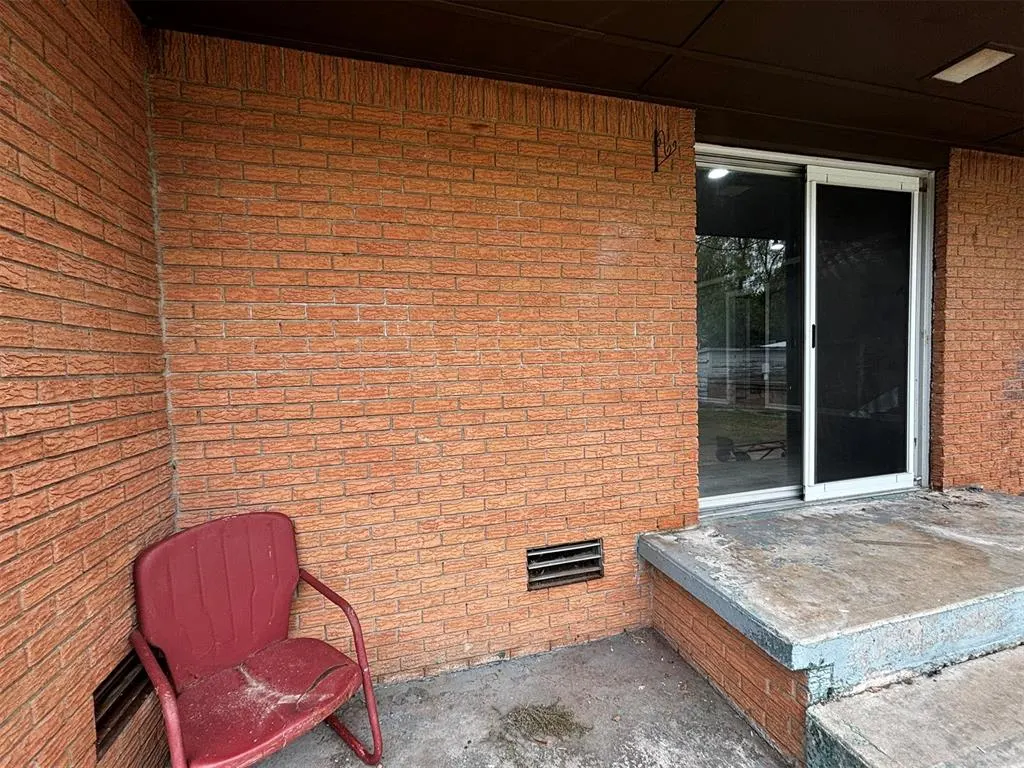 Photo 26 — 214 S 6th Street, Cyril, OK 73029