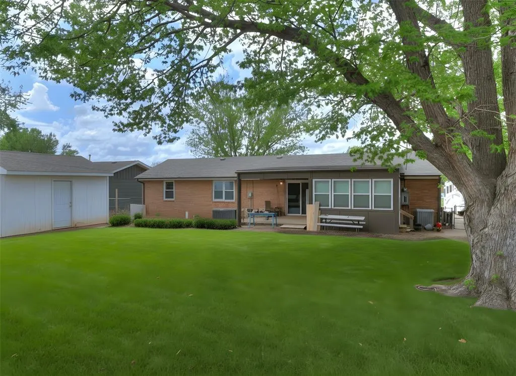 Photo 41 — 816 Hillcrest Drive, Watonga, OK 73772
