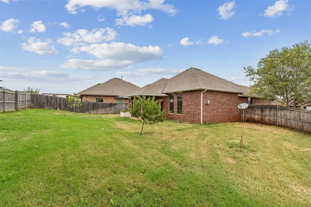 Photo 37 — 900 NW 190th Street, Edmond, OK 73012