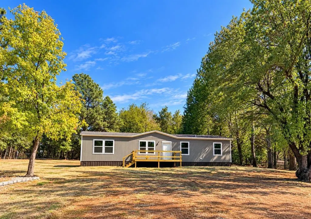 Front exterior — 17708 State Highway 76, Lindsay, OK 73052