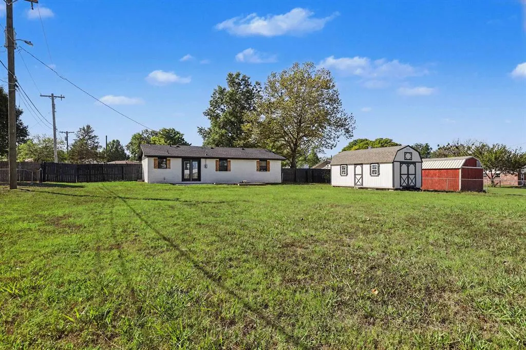Photo 13 — 420 Kevin Road, Prague, OK 74864