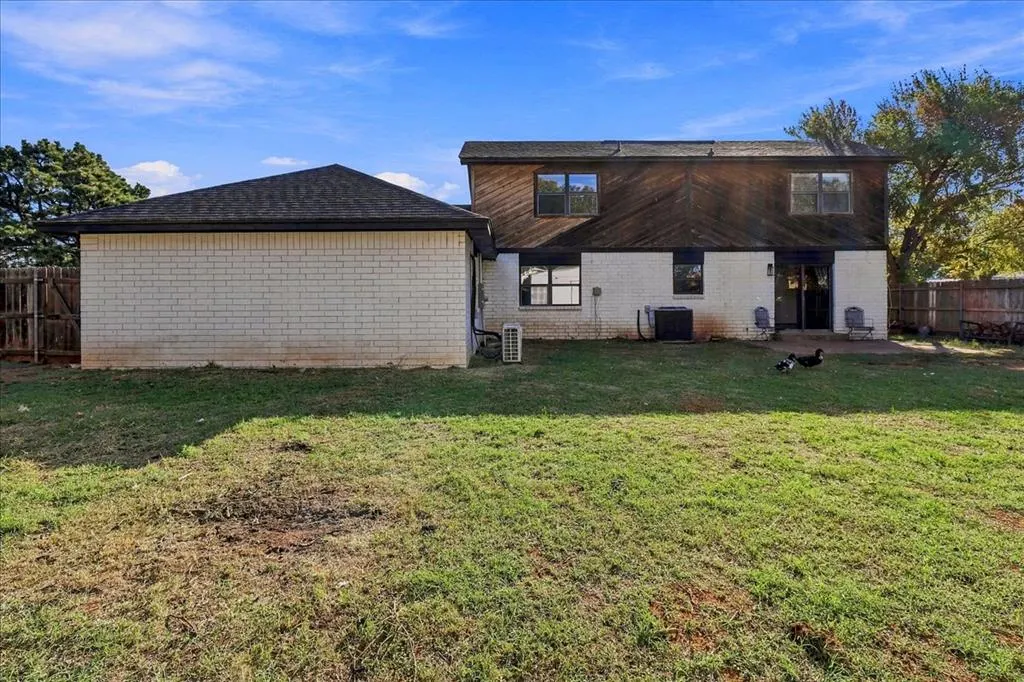 Photo 31 — 1009 Mac Drive, Elk City, OK 73644
