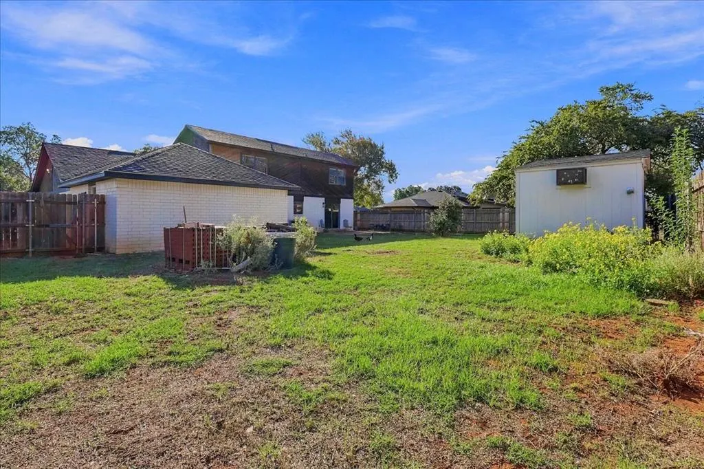 Photo 32 — 1009 Mac Drive, Elk City, OK 73644