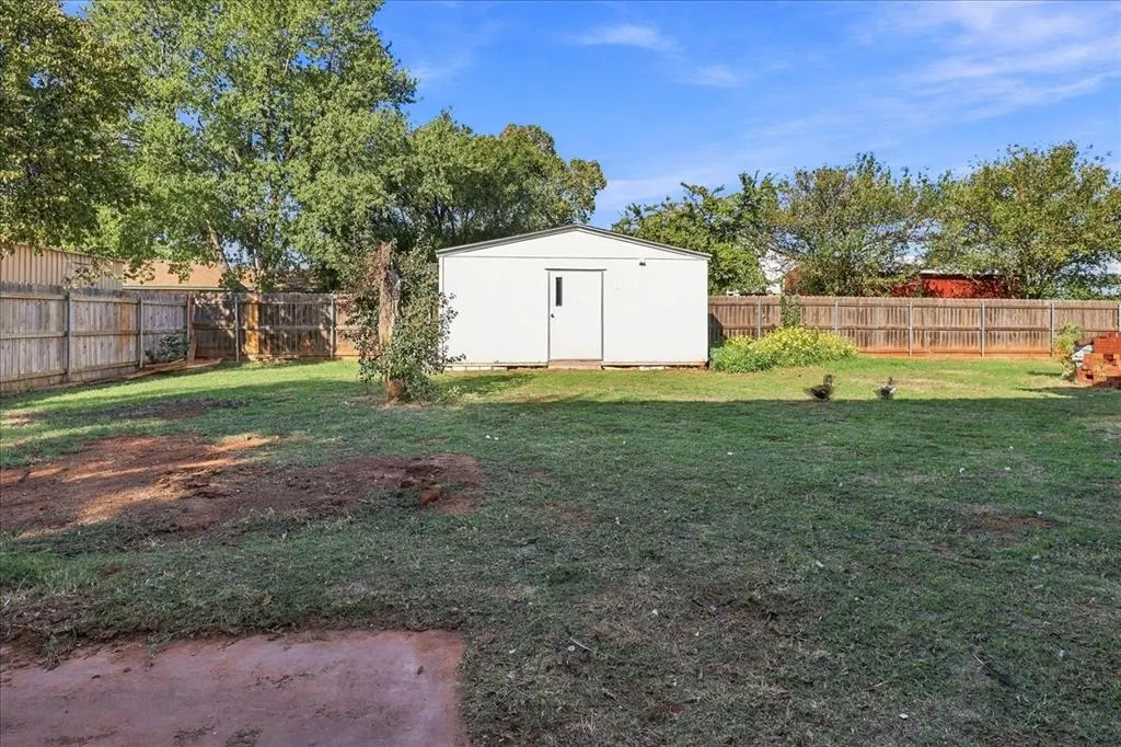 Photo 35 — 1009 Mac Drive, Elk City, OK 73644