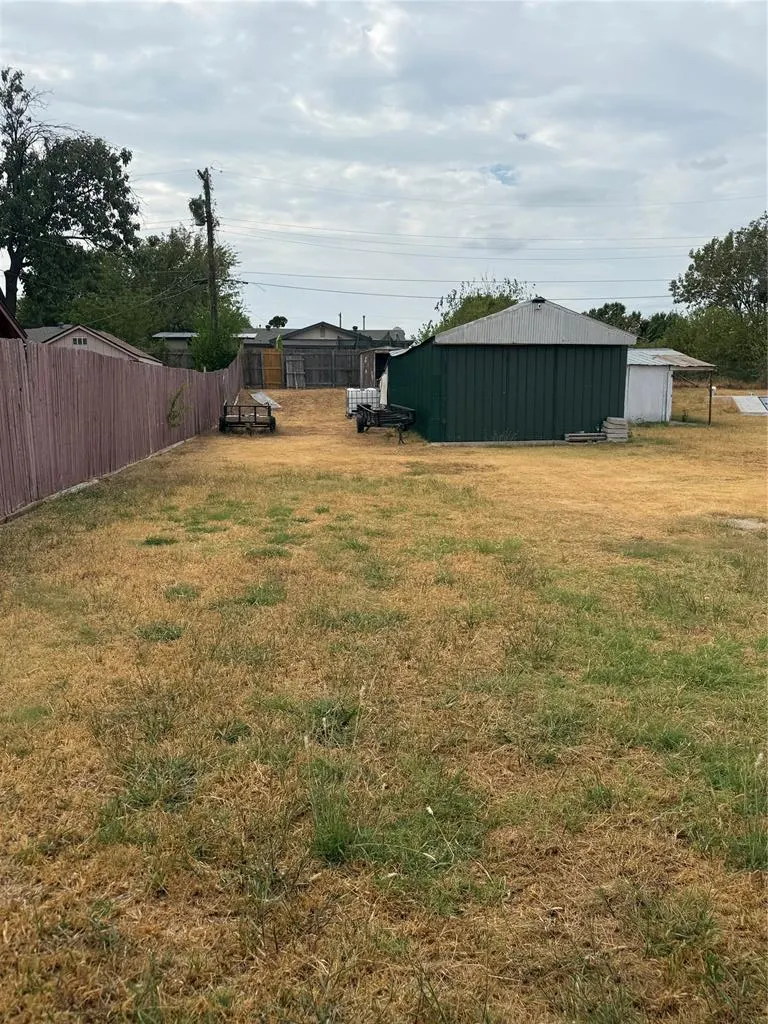 Photo 7 — 405 N Janeway Avenue, Moore, OK 73160