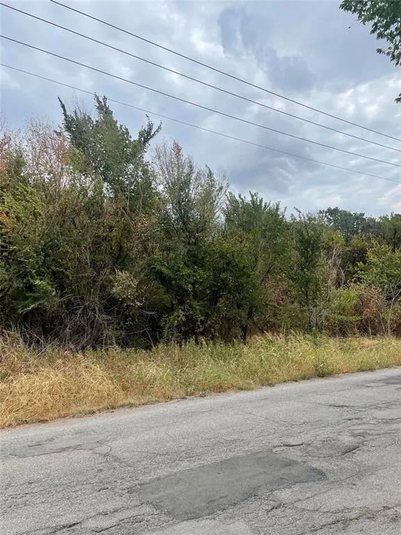 Photo 2 — S Bryant Avenue, Del City, OK 73115