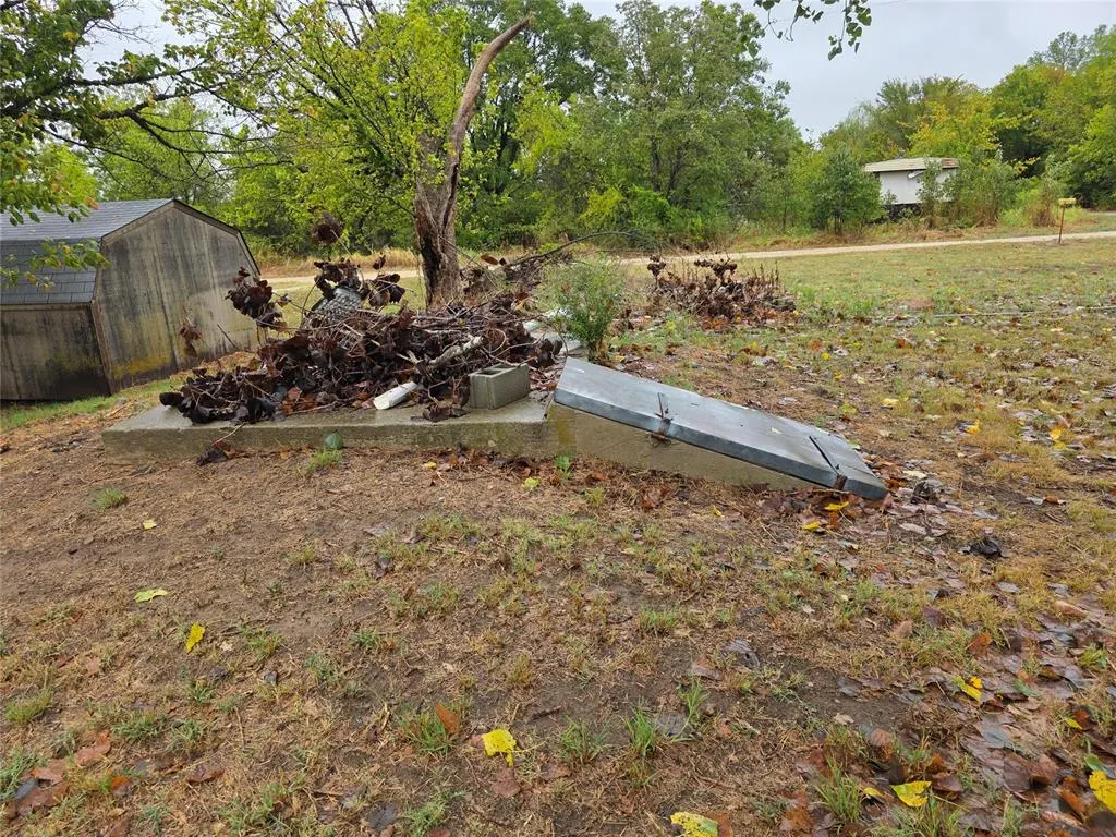 Photo 31 — 619 S Madison Street, Maud, OK 74854