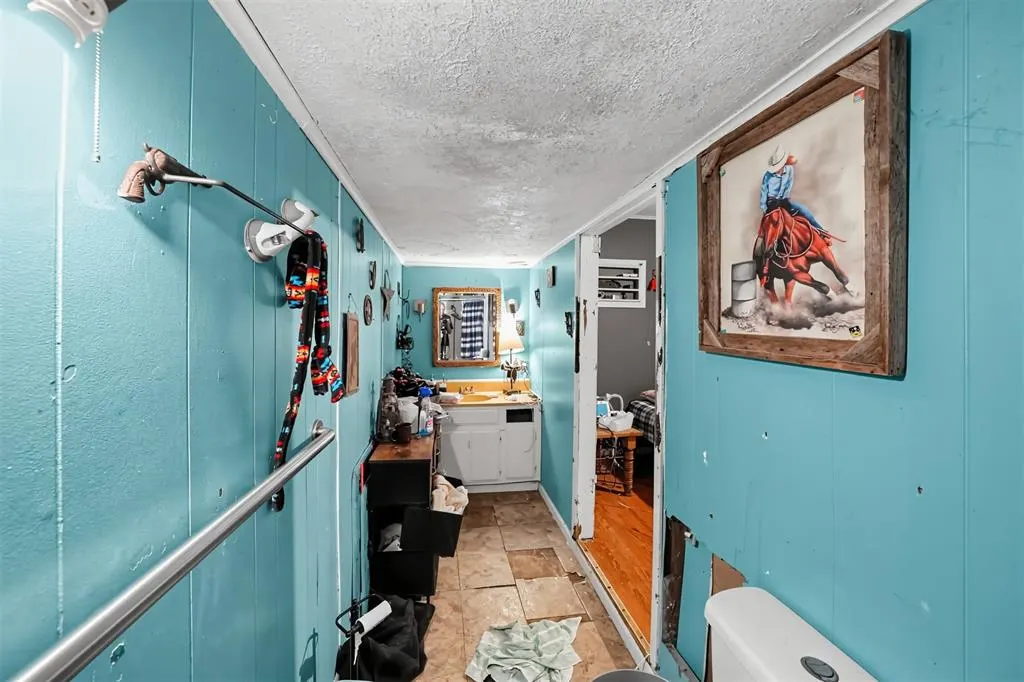 Photo 21 — 718 S 2nd Street, Henryetta, OK 74437